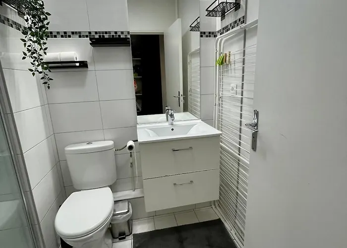 4 Personnes, Parking Gratuit, Proche Centre Apartamento *