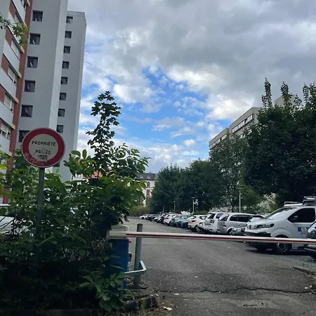 4 Personnes, Parking Gratuit, Proche Centre *